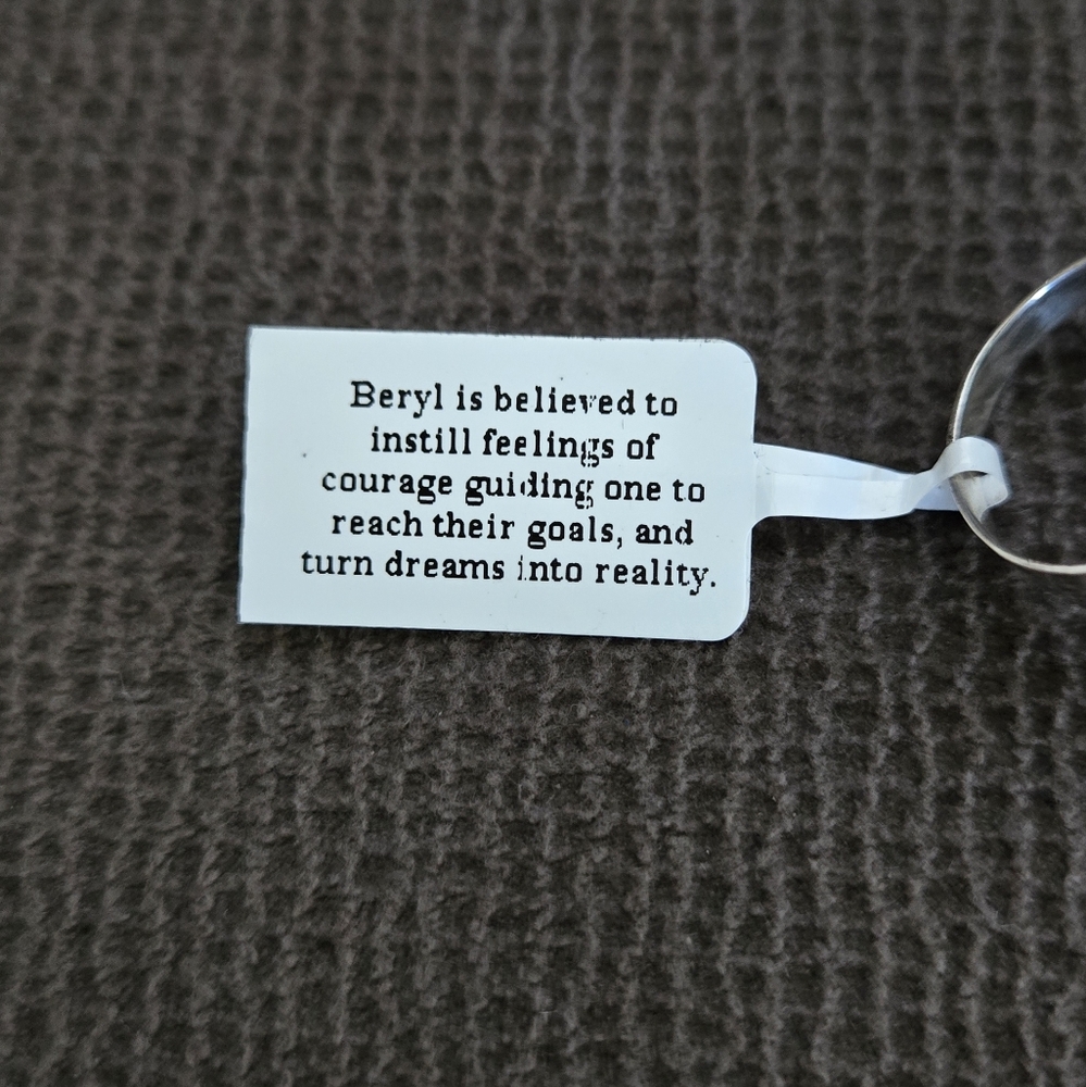 Shivam Green💚 Beryl Bypass Ring💍 - NWT - Picture 7 of 16